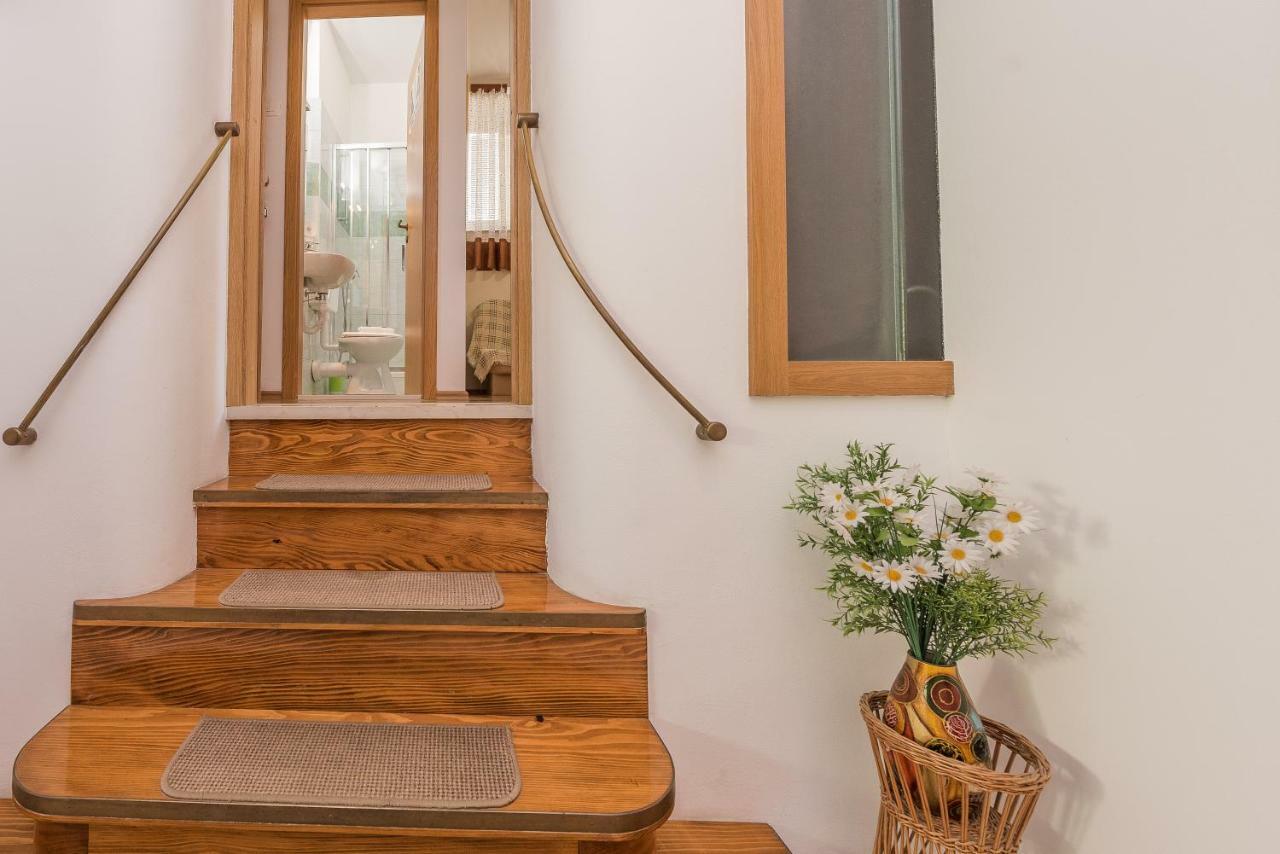 Apartment And Room Soul Of Dalmatia ザダル エクステリア 写真