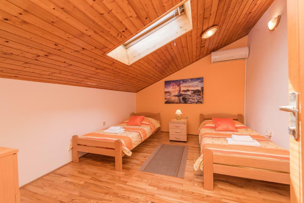 Apartment And Room Soul Of Dalmatia ザダル エクステリア 写真